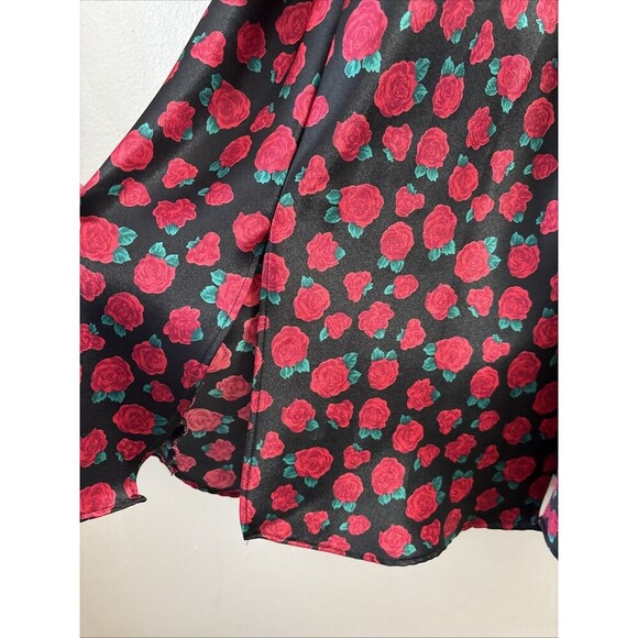 Delicates Women’s Nightgown Black Red Rose Print Slip Sleepwear Size Small - Picture 4 of 6